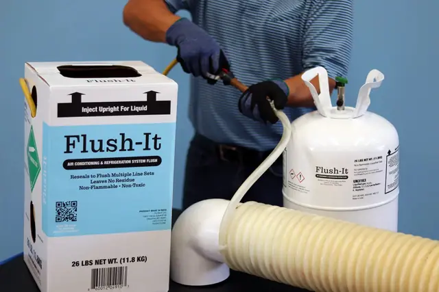 26 lb cylinder of Flush-It refrigerant line cleaner with gauge